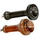2个贝尔型号的电话机听筒 约1895年