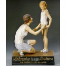 陈列窗广告Liberty Bodices  1925年前后