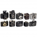 10 Bakelite and Metal Cameras