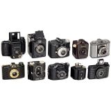 10 Bakelite and Metal Cameras